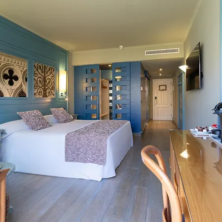 Adrián Colón Guanahaní Adultos Only Hotel Costa Adeje (Tenerife)
